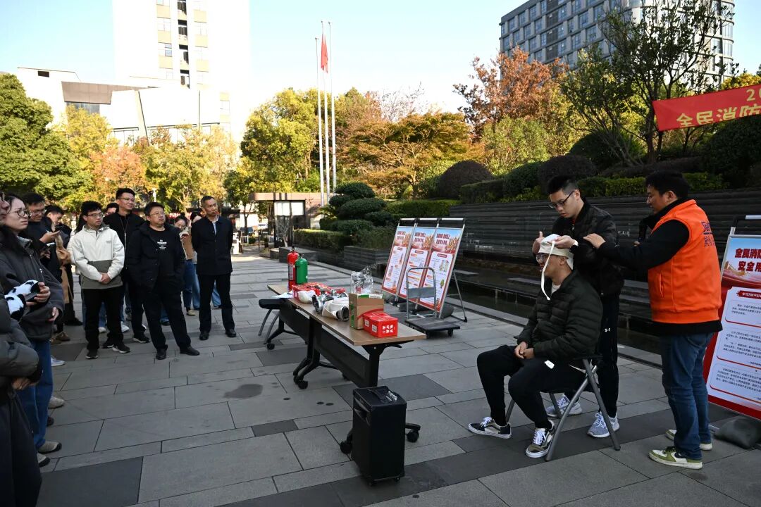 以(yi)練促範 防患未“燃” | 新(xin)城(cheng)公(gōng)司開展(zhan)2025年(nian)消防宣傳(chuan)月實操演練